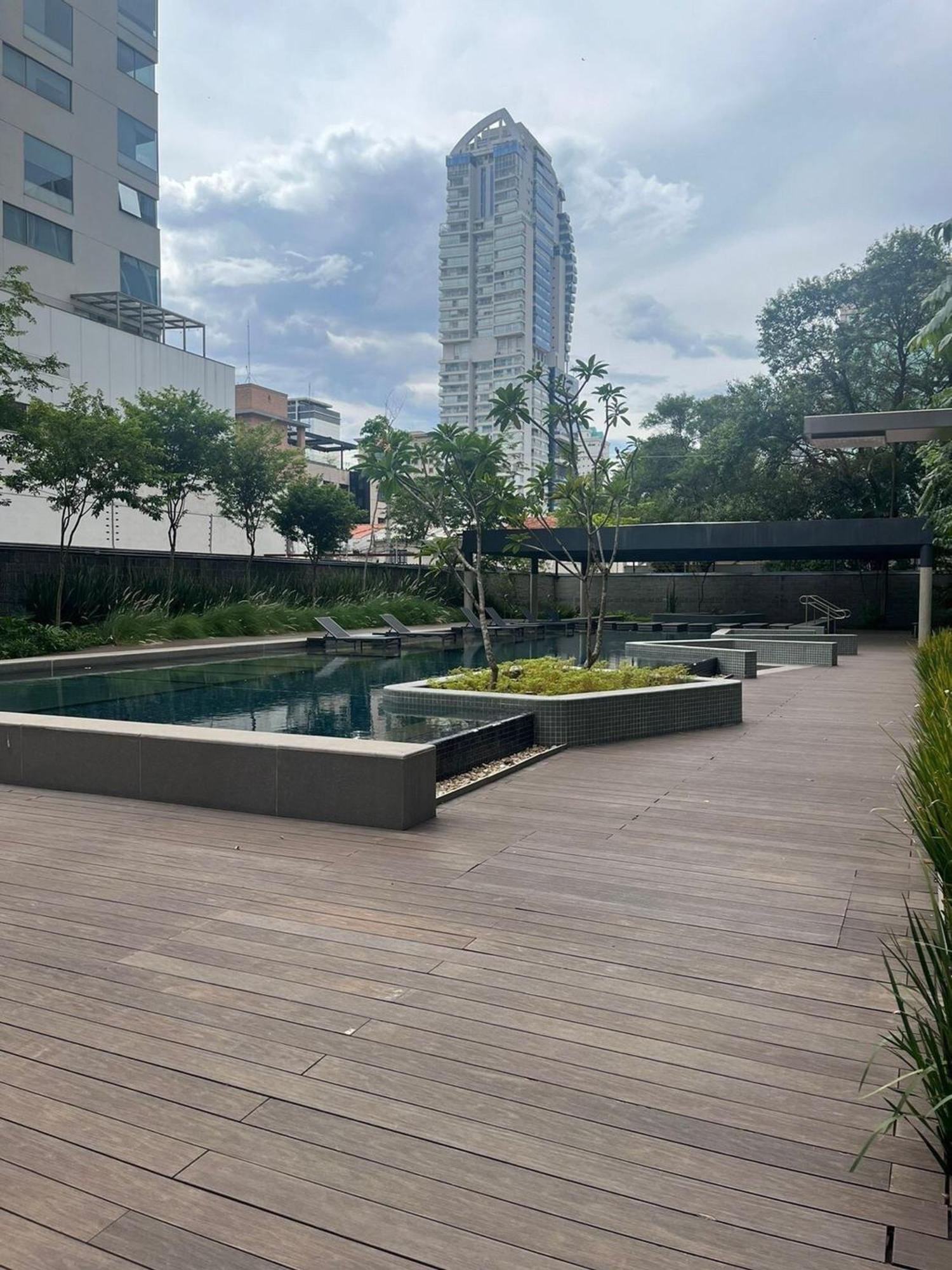 Apartamento Apto Luxo Na Faria Lima | 2 Piscinas | Garagem