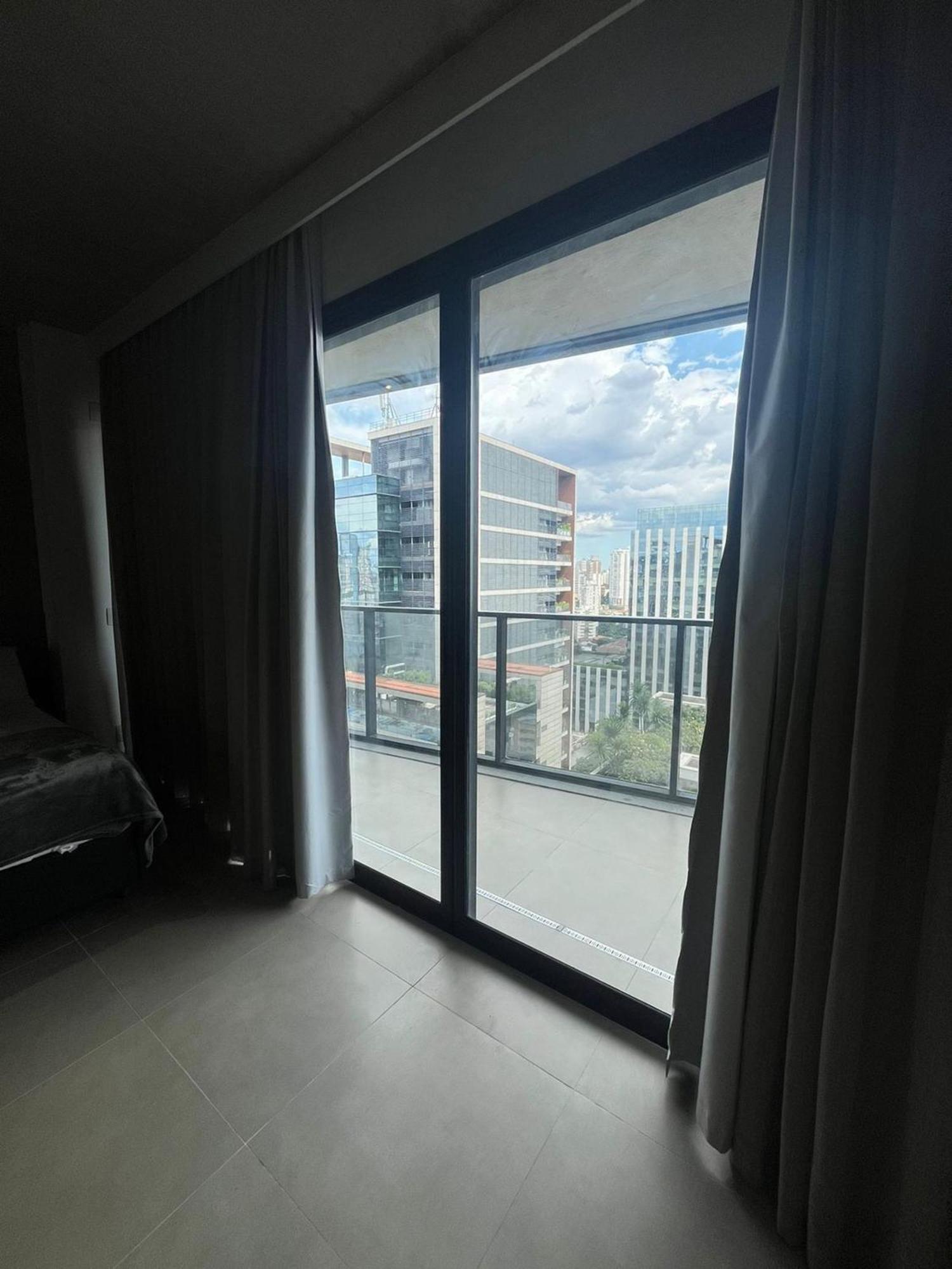 Apto Luxo Na Faria Lima | 2 Piscinas | Garagem *