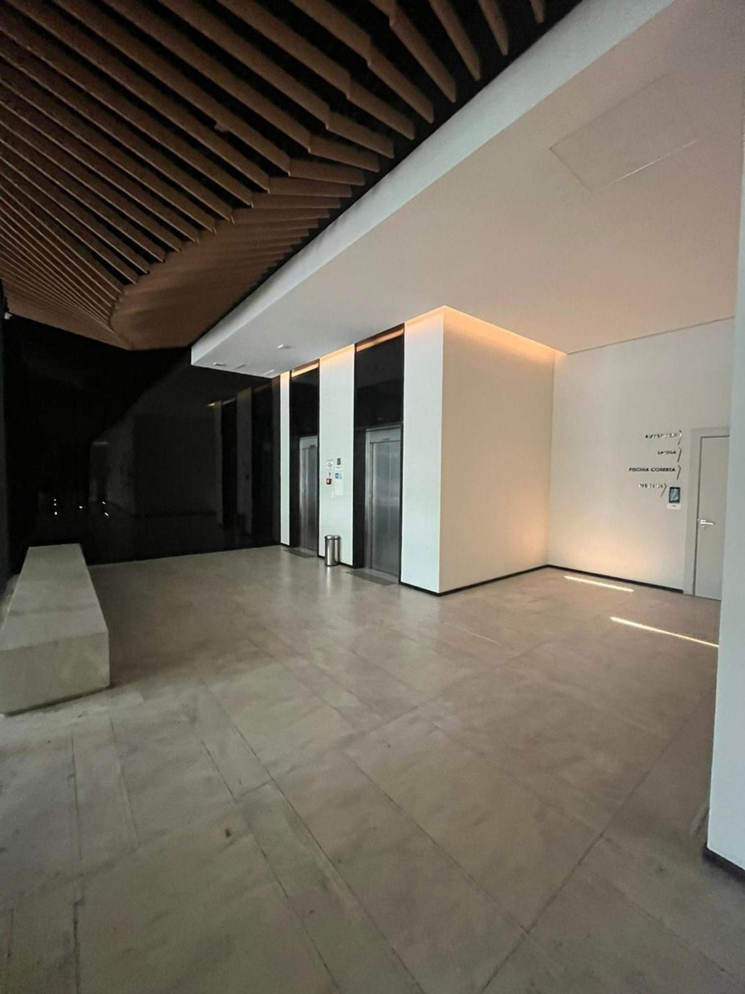 Apto Luxo Na Faria Lima | 2 Piscinas | Garagem Apartamento São Paulo