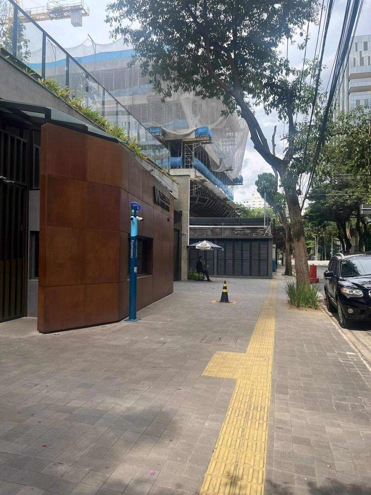 Apto Luxo Na Faria Lima | 2 Piscinas | Garagem *