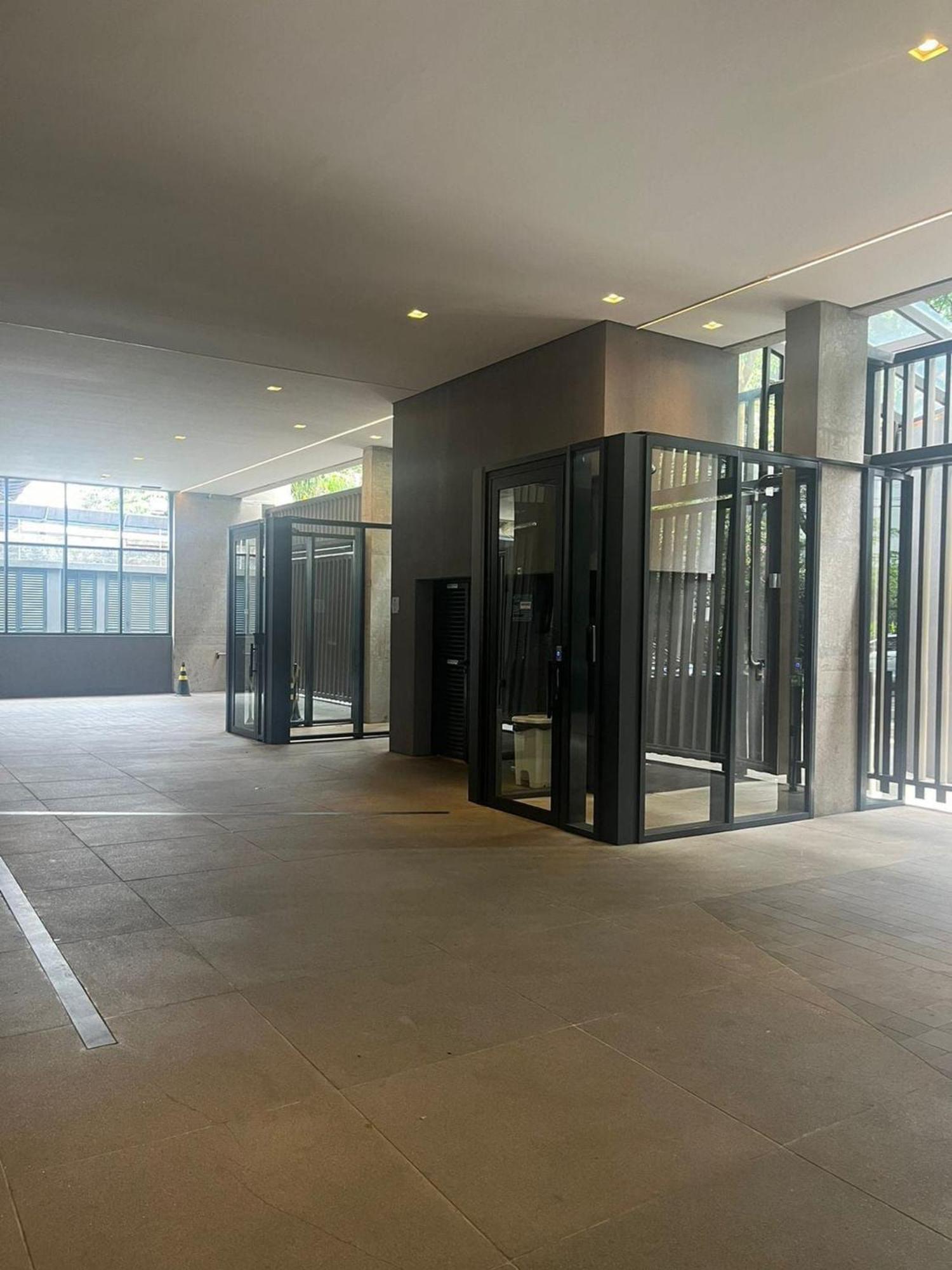 Apartamento Apto Luxo Na Faria Lima | 2 Piscinas | Garagem São Paulo
